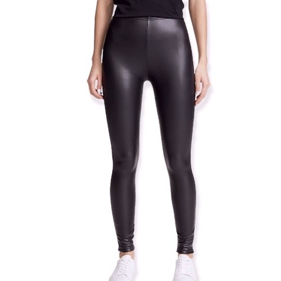 Black Fleece lined leggings RN# 132531 95% Polyester 5% Spandex Size OS - Picture 1 of 11